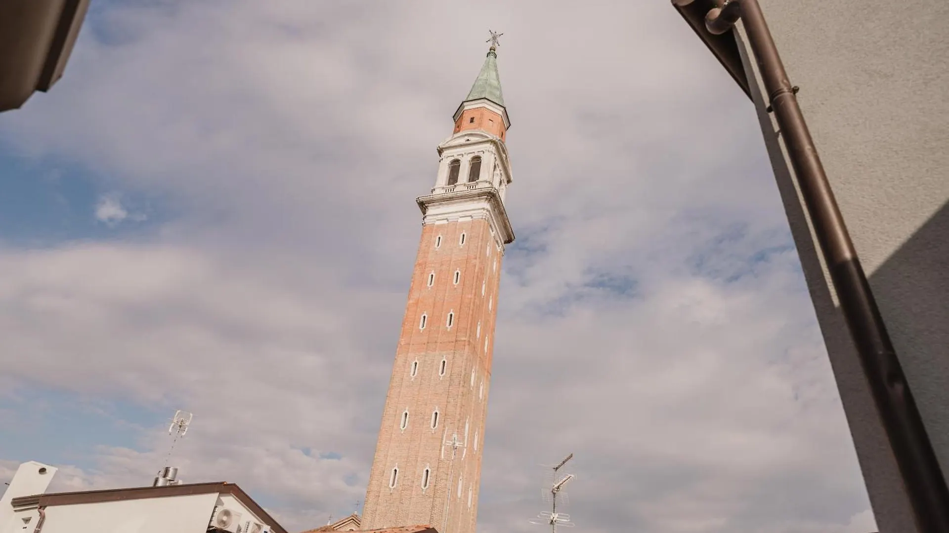 Dauli Suite - Tra Venezia E Padova & Parcheggio Dolo 0*,  Italy