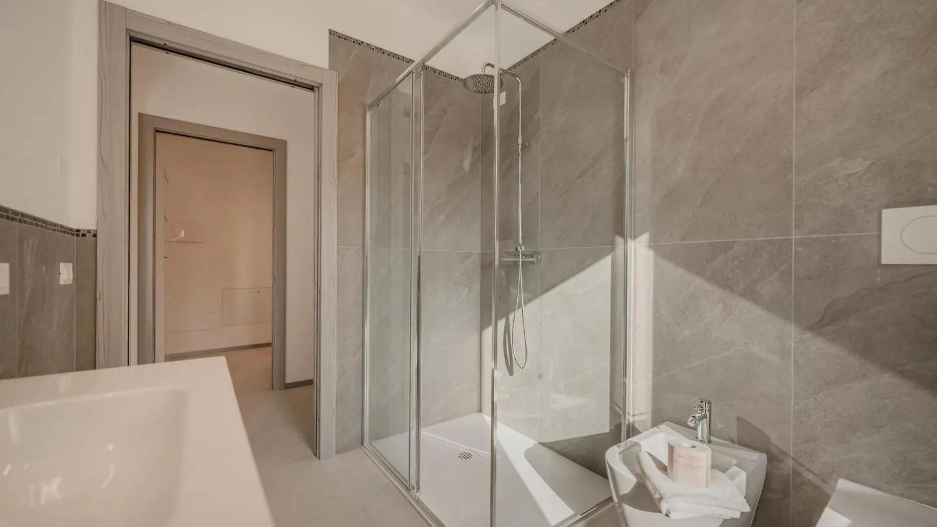 Dauli Suite - Tra Venezia E Padova & Parcheggio Dolo 0*,