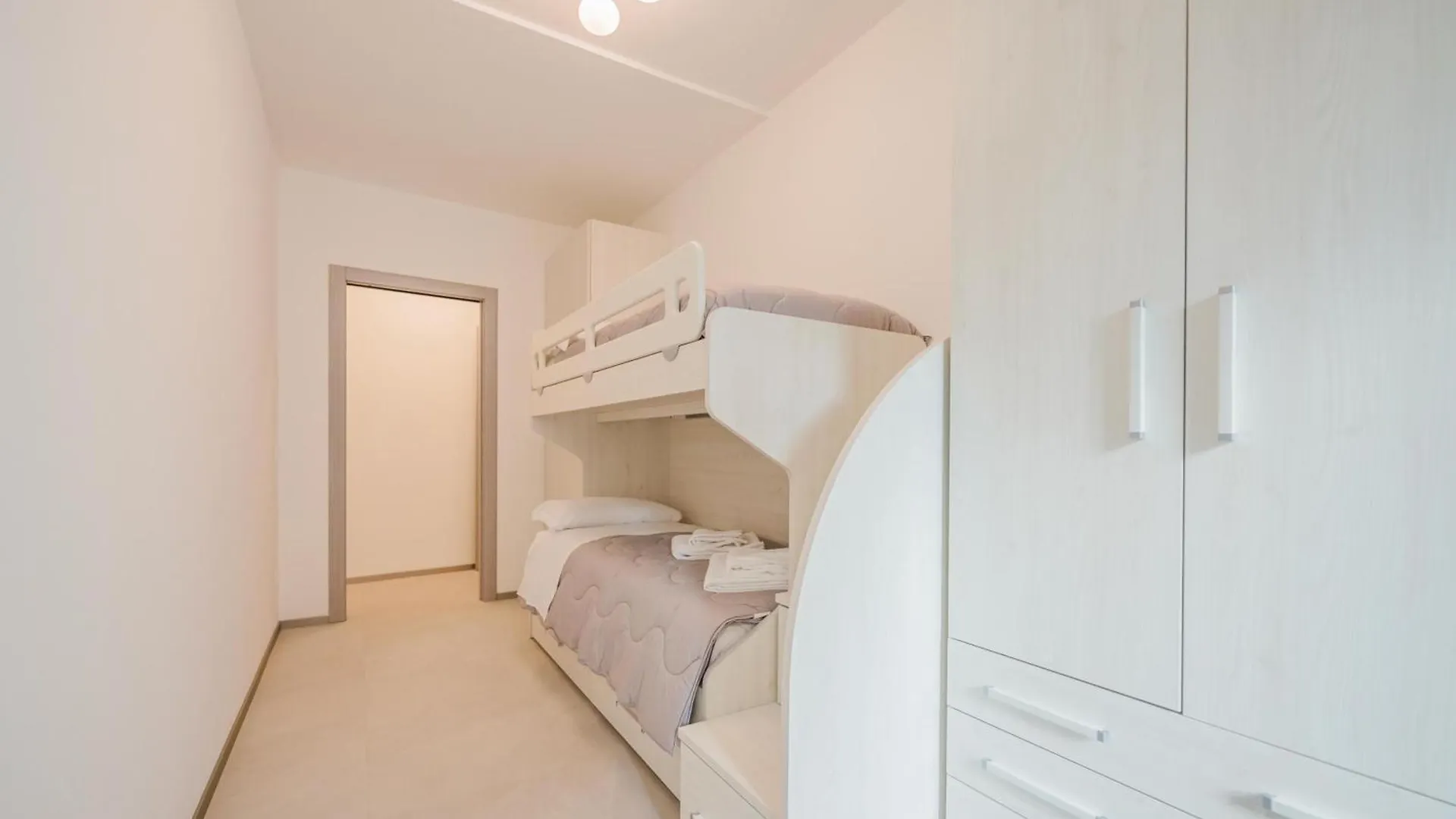 Apartment Dauli Suite - Tra Venezia E Padova & Parcheggio Dolo Italy